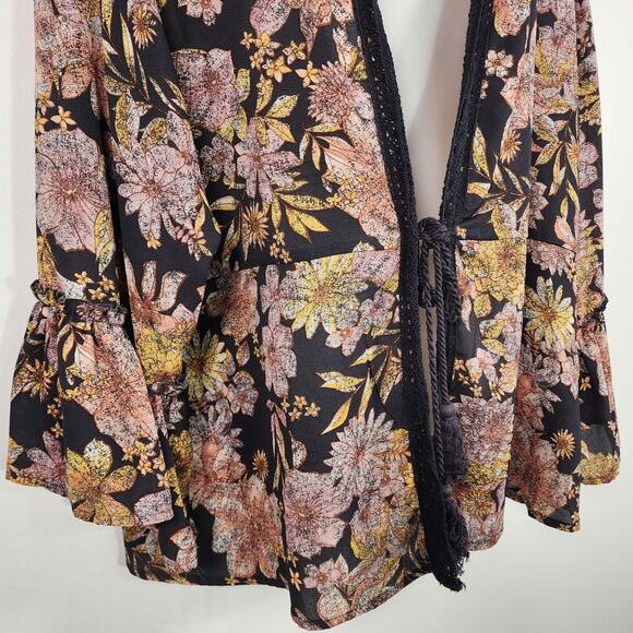 Maurices Womens Black Crochet Border Floral Print Kimono Size XL Tie Front Boho - Picture 8 of 13